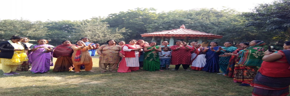 Novlok Welfare Society  (नवलोक महिला पंचायत ) में योगा